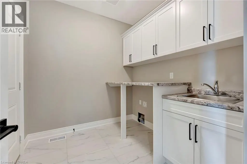 105 CRADDOCK Boulevard