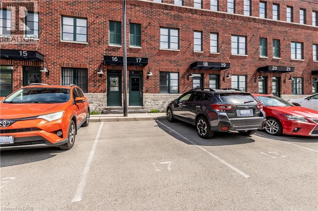 290 BARTON Street W Unit# 17, #17