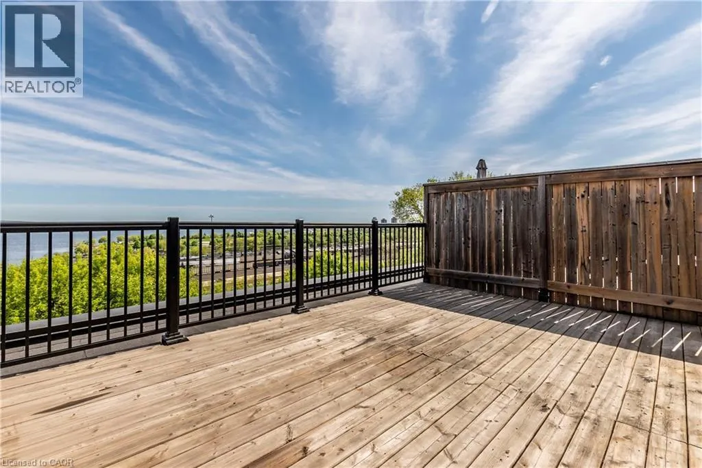 290 BARTON Street W Unit# 17, #17