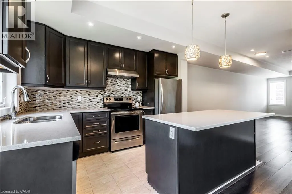 290 BARTON Street W Unit# 17, #17