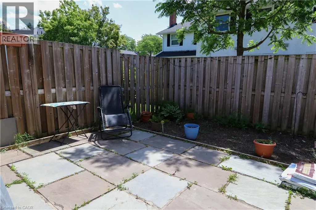 423 KEATS Way Unit# 1, #1