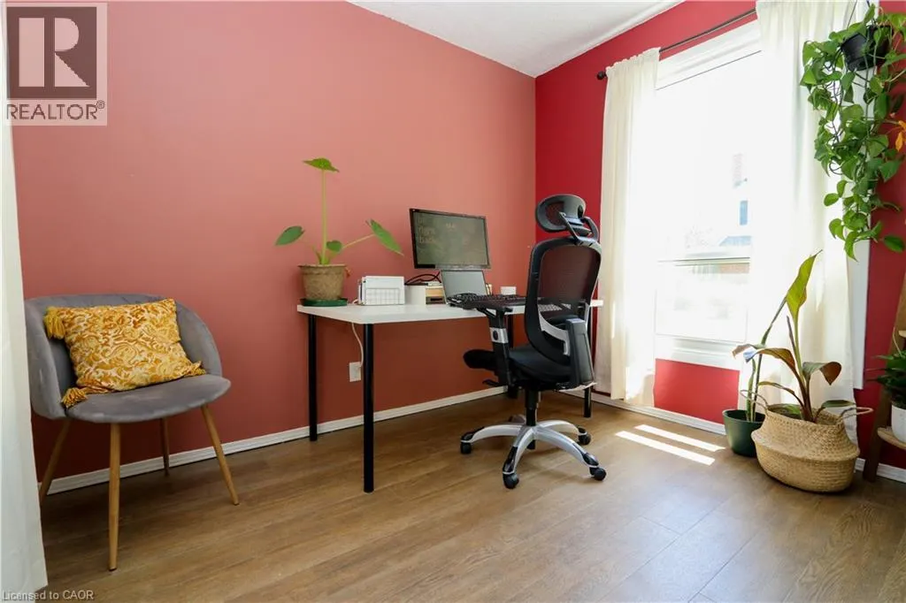 423 KEATS Way Unit# 1, #1