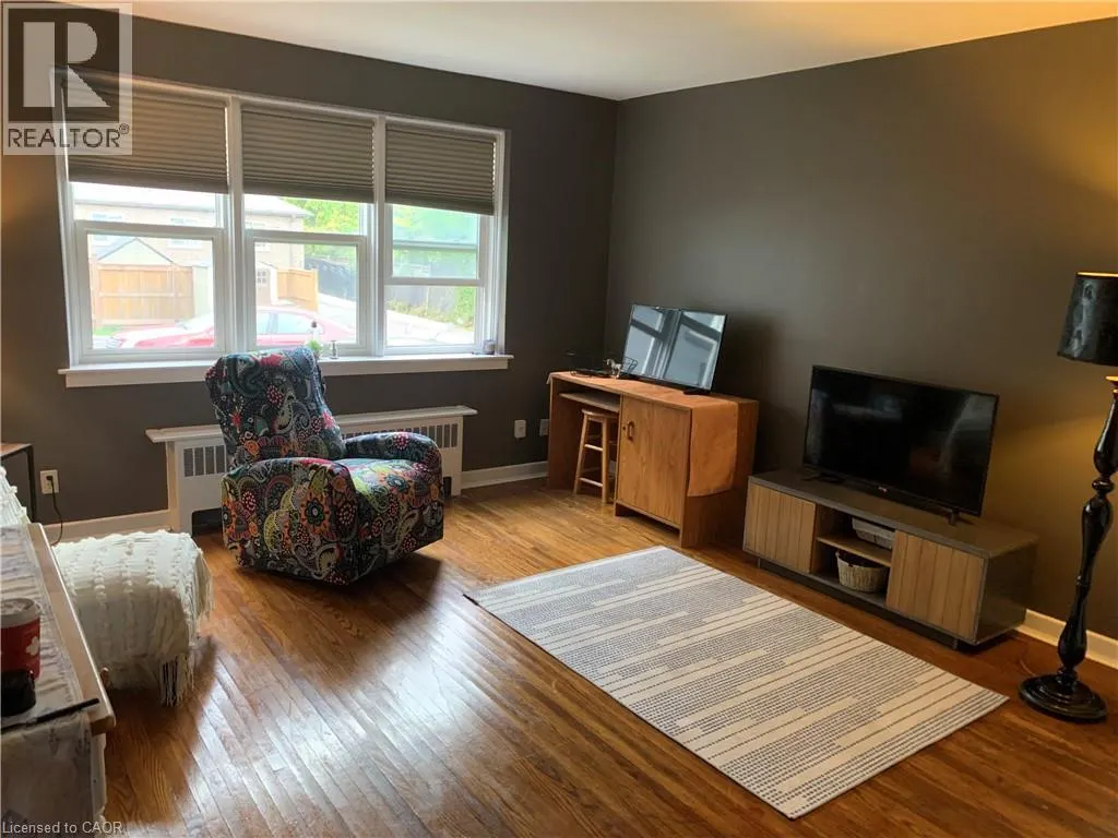 1759 KING Street E Unit# 33, #33