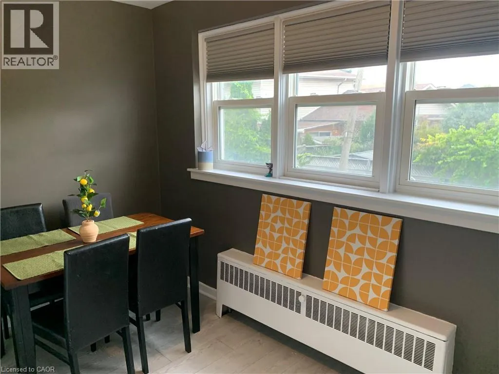 1759 KING Street E Unit# 33, #33