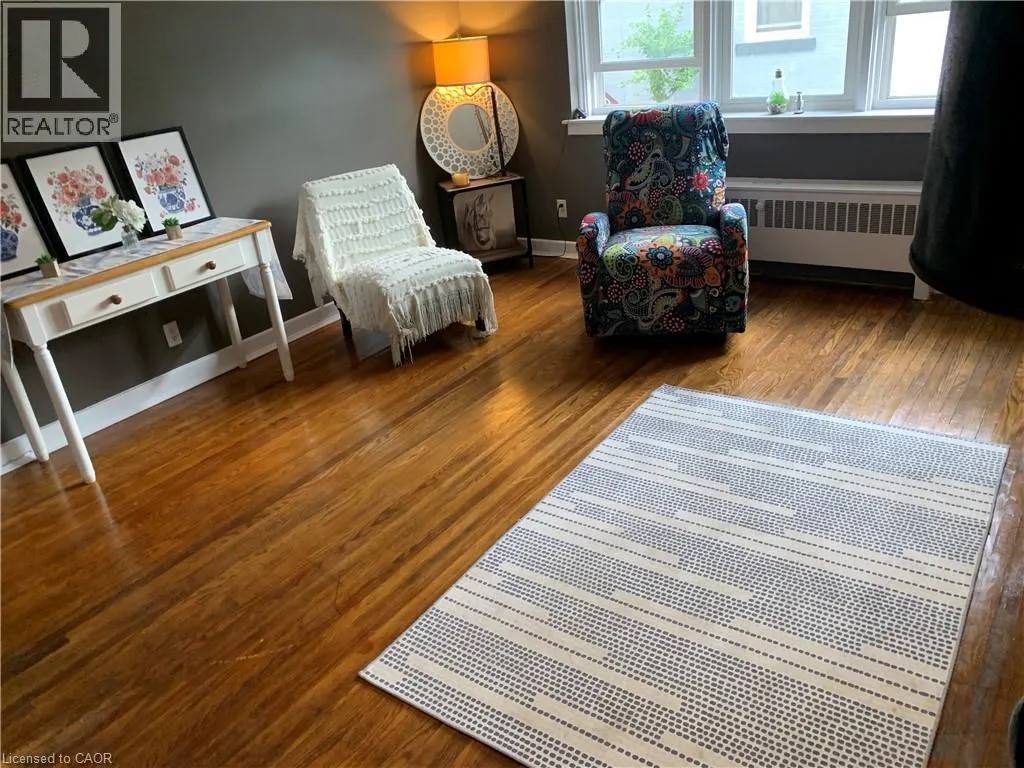 1759 KING Street E Unit# 33, #33