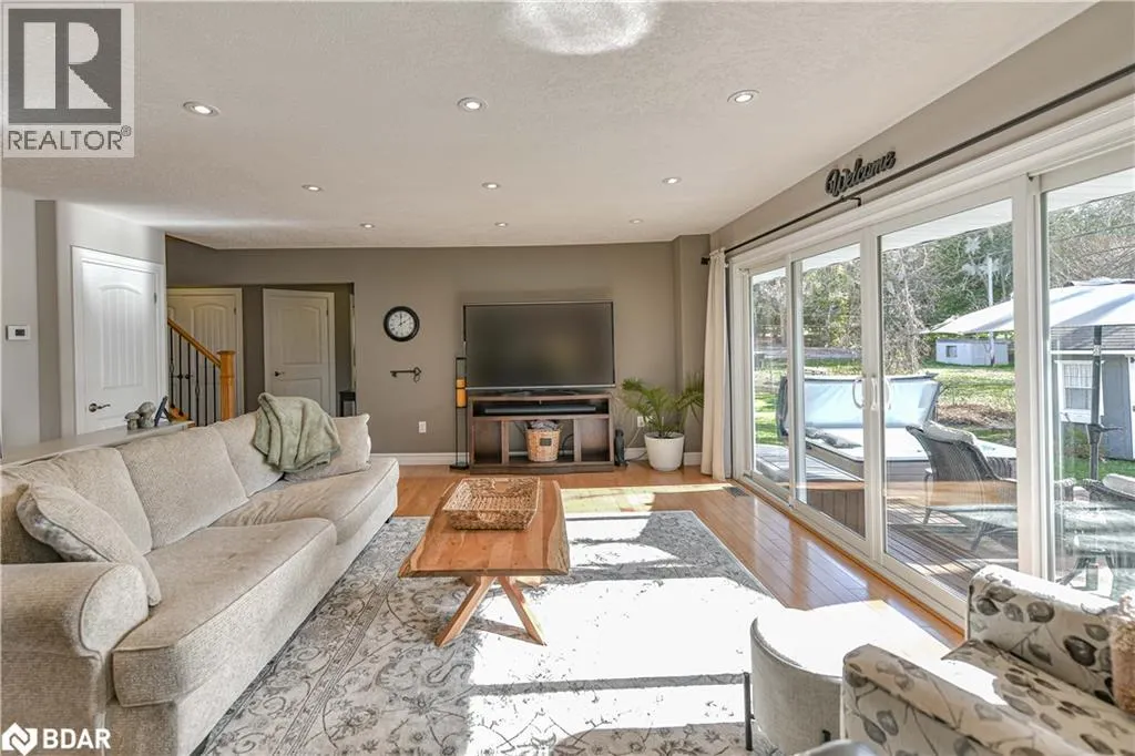 8222 COUNTY RD 169 Road