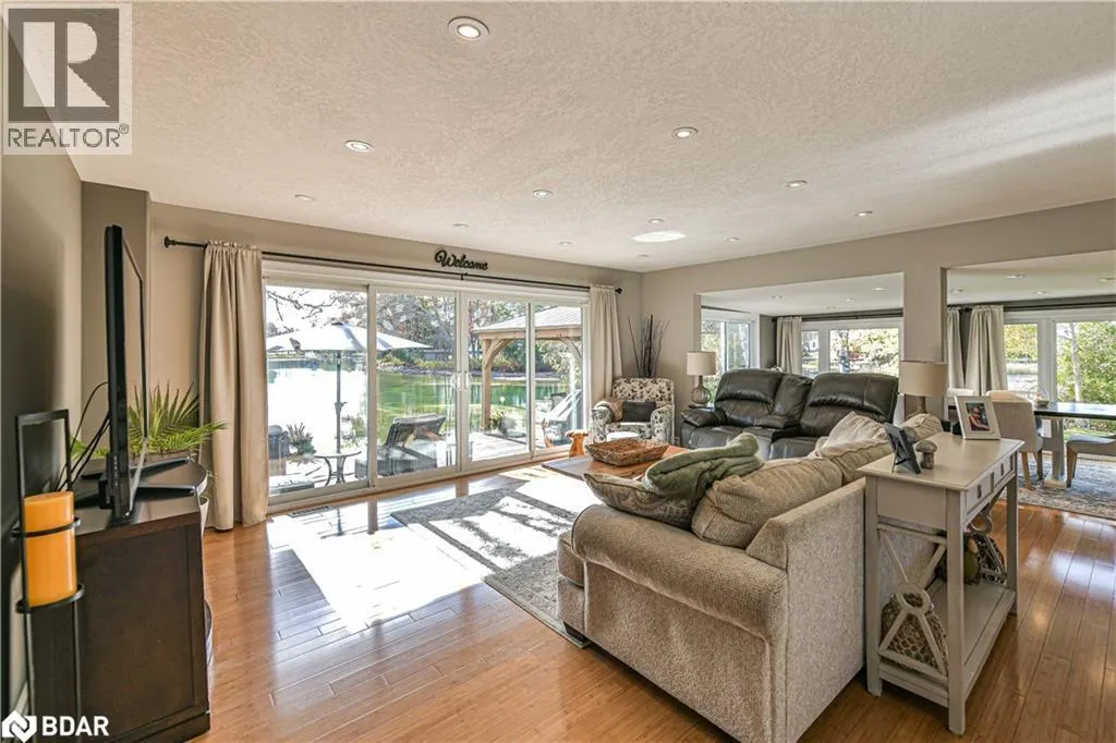 8222 COUNTY RD 169 Road