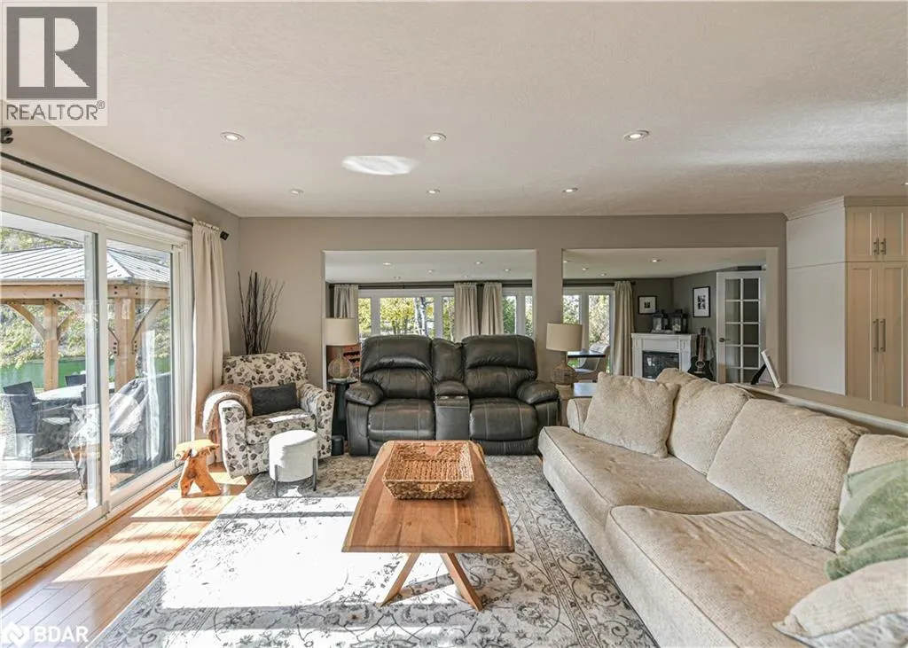 8222 COUNTY RD 169 Road