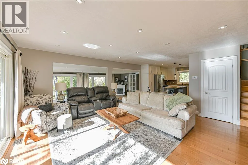 8222 COUNTY RD 169 Road