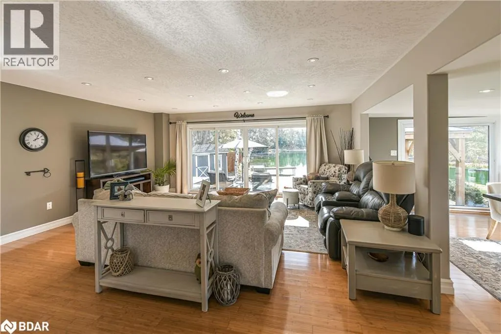 8222 COUNTY RD 169 Road