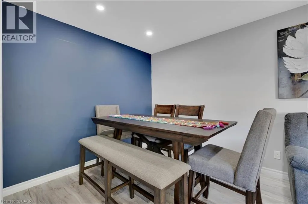 168 SILVER ASPEN Crescent