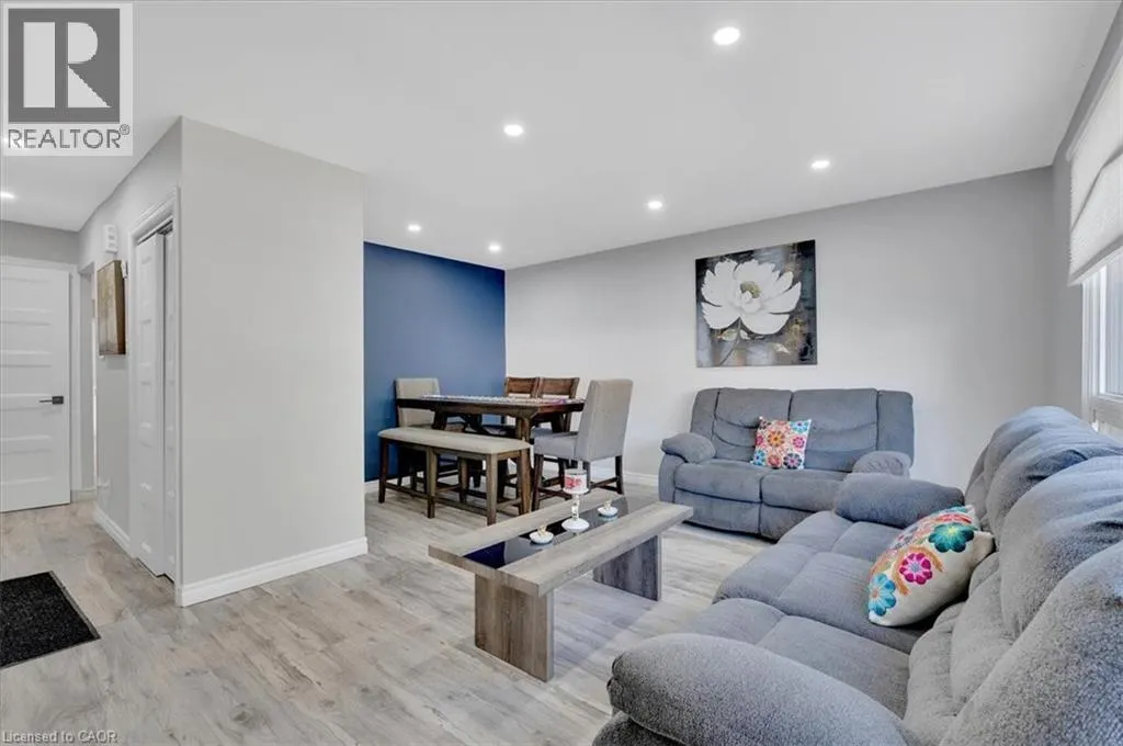 168 SILVER ASPEN Crescent