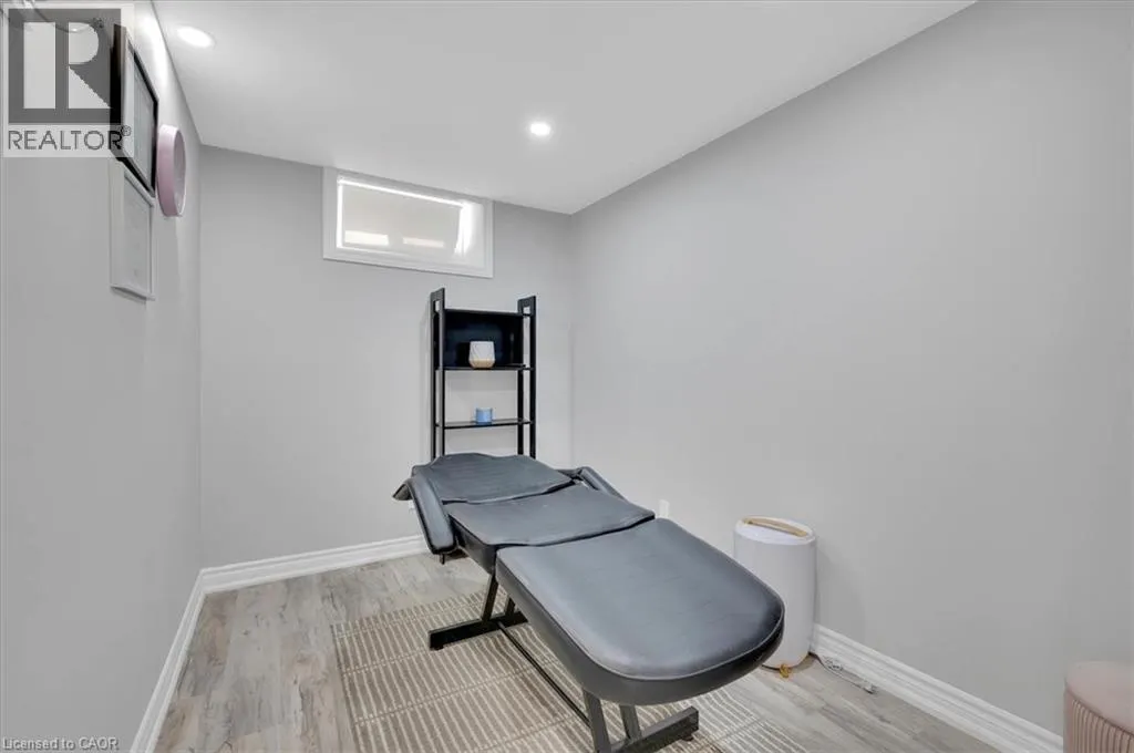 168 SILVER ASPEN Crescent