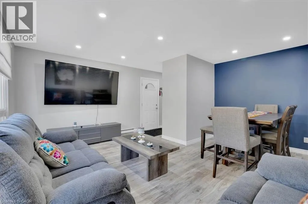 168 SILVER ASPEN Crescent