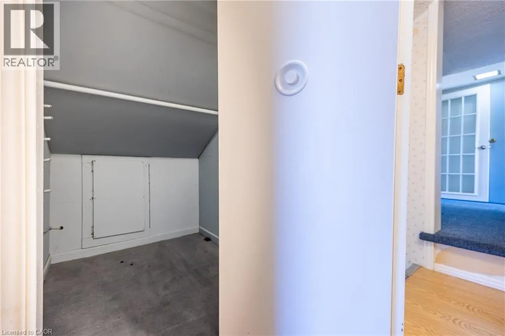 224 KING HIRAM Street