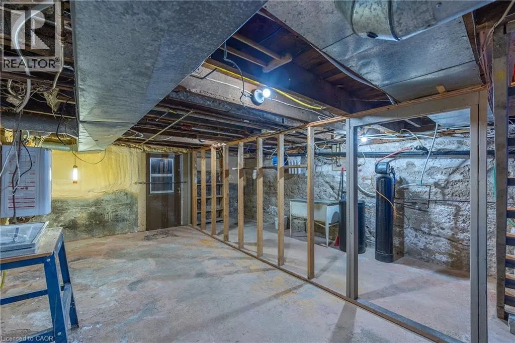 224 KING HIRAM Street