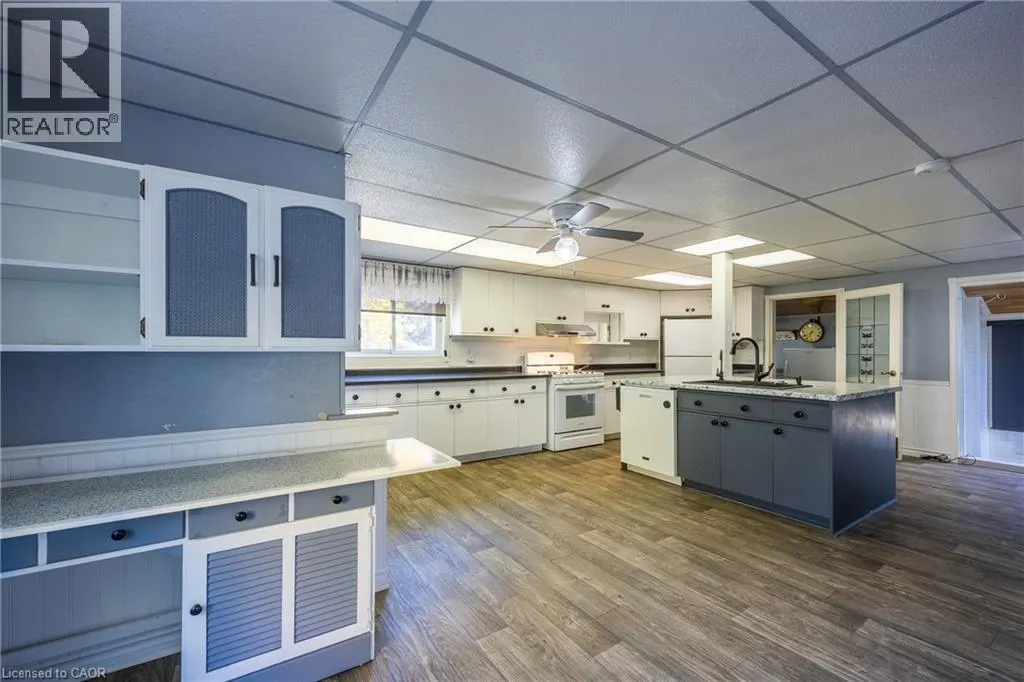 224 KING HIRAM Street