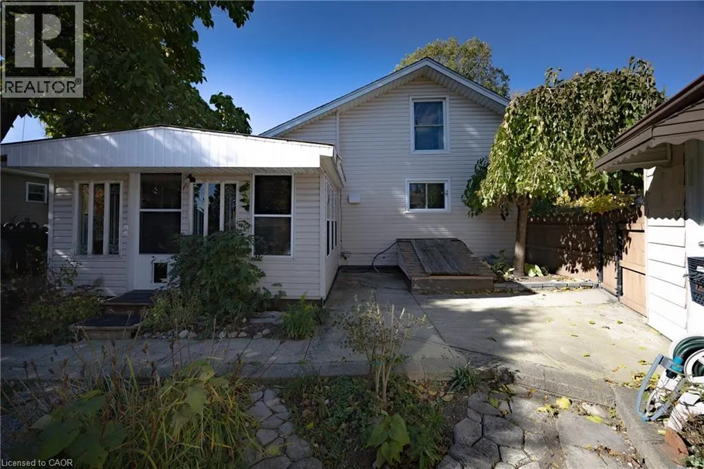 224 KING HIRAM Street