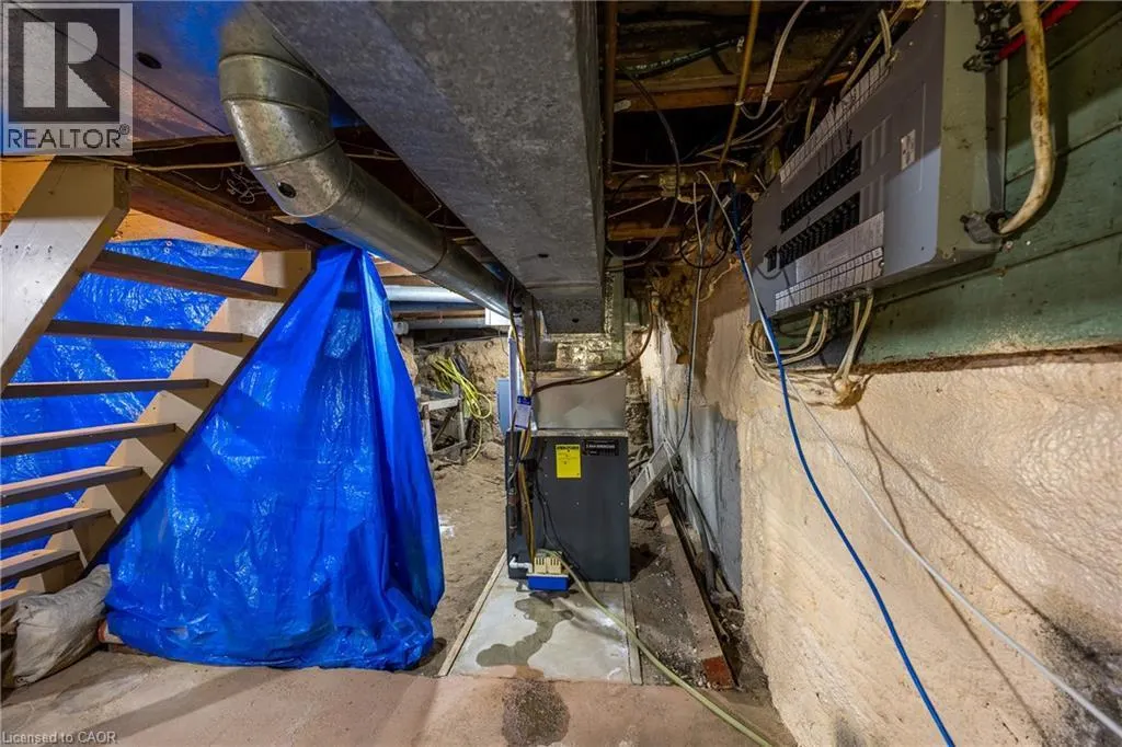 224 KING HIRAM Street