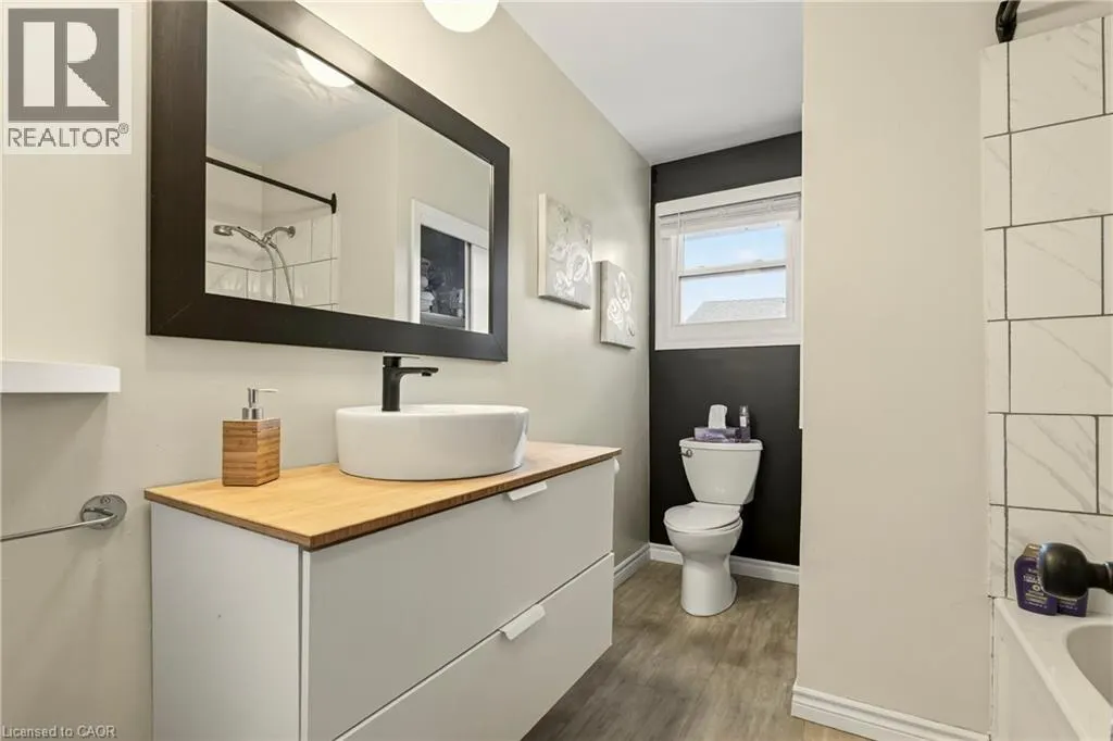 12 RIDLEY HEIGHTS Drive