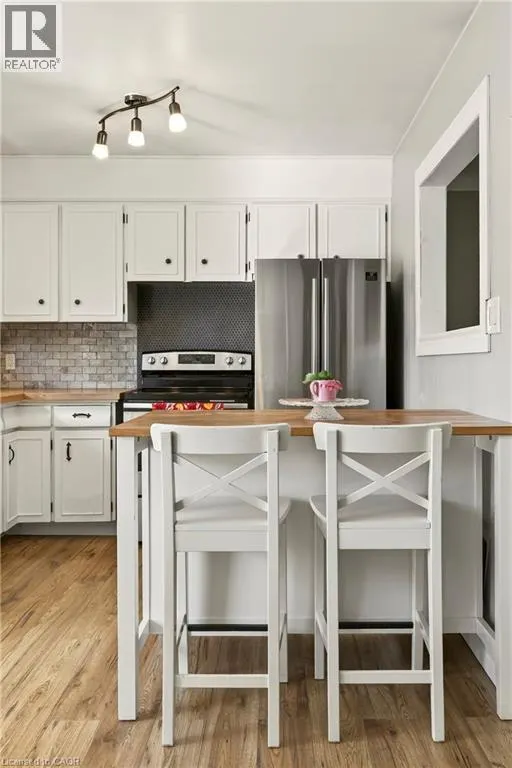 12 RIDLEY HEIGHTS Drive