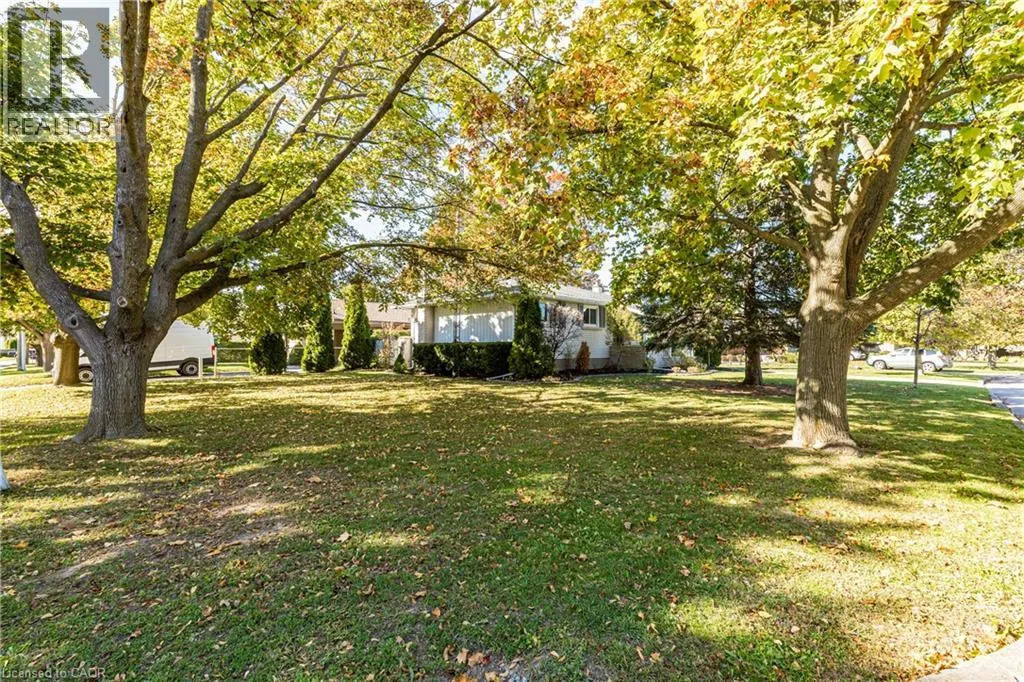 12 RIDLEY HEIGHTS Drive