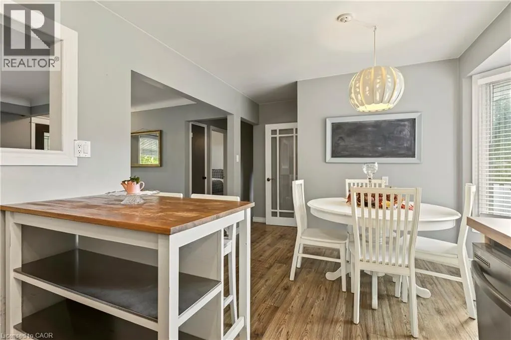 12 RIDLEY HEIGHTS Drive