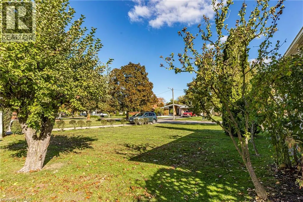 12 RIDLEY HEIGHTS Drive