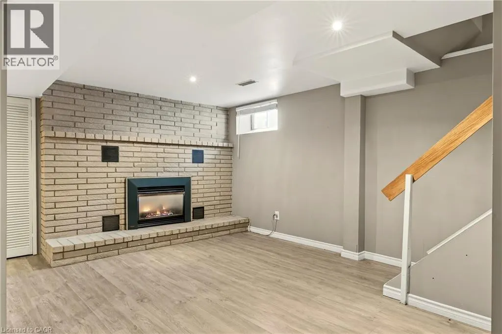 12 RIDLEY HEIGHTS Drive