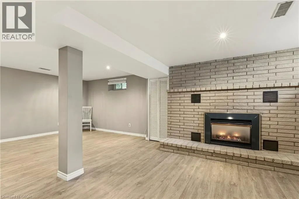 12 RIDLEY HEIGHTS Drive