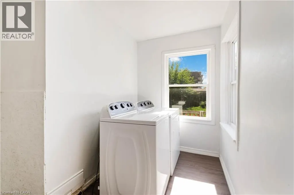 1788 BARTON Street E