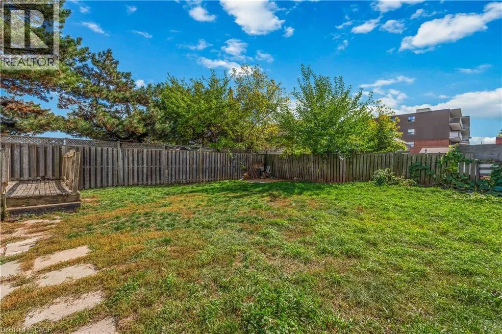 1788 BARTON Street E