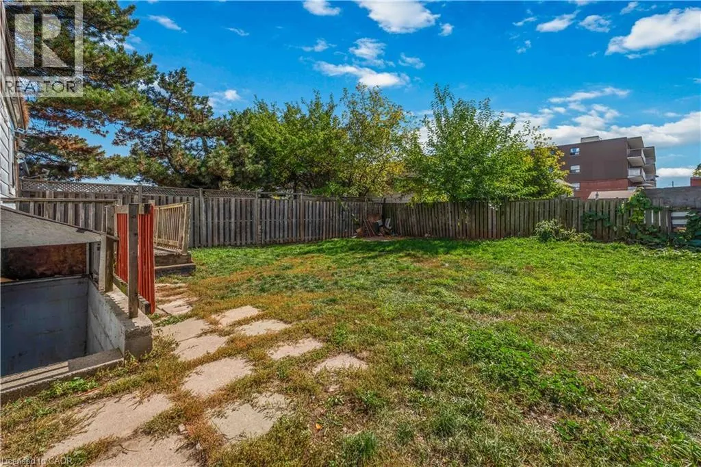 1788 BARTON Street E