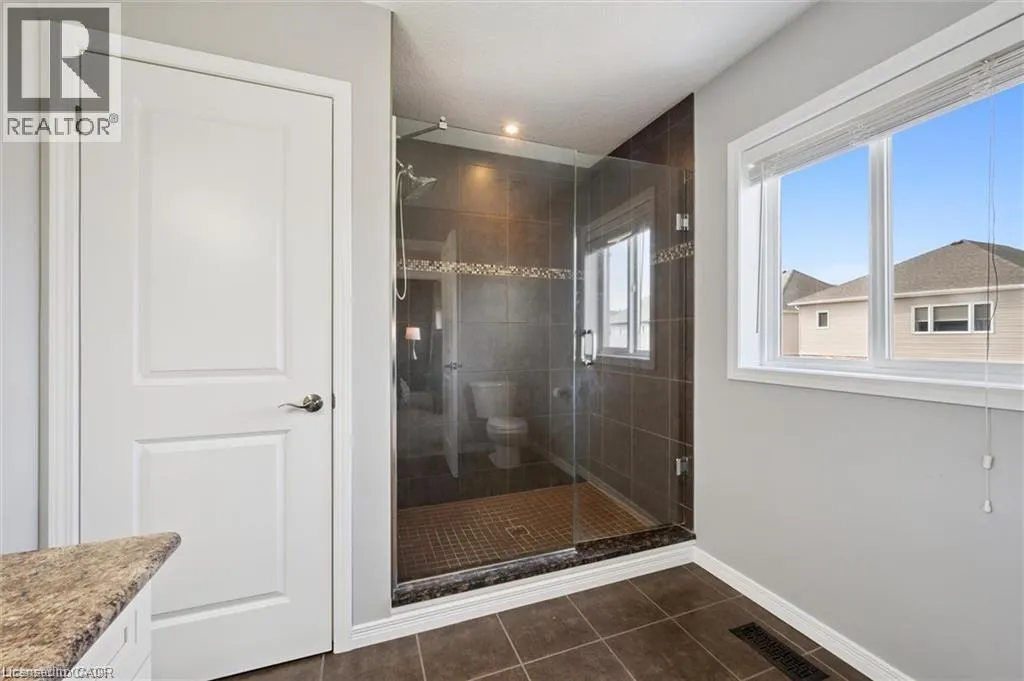 267 HARDCASTLE Drive