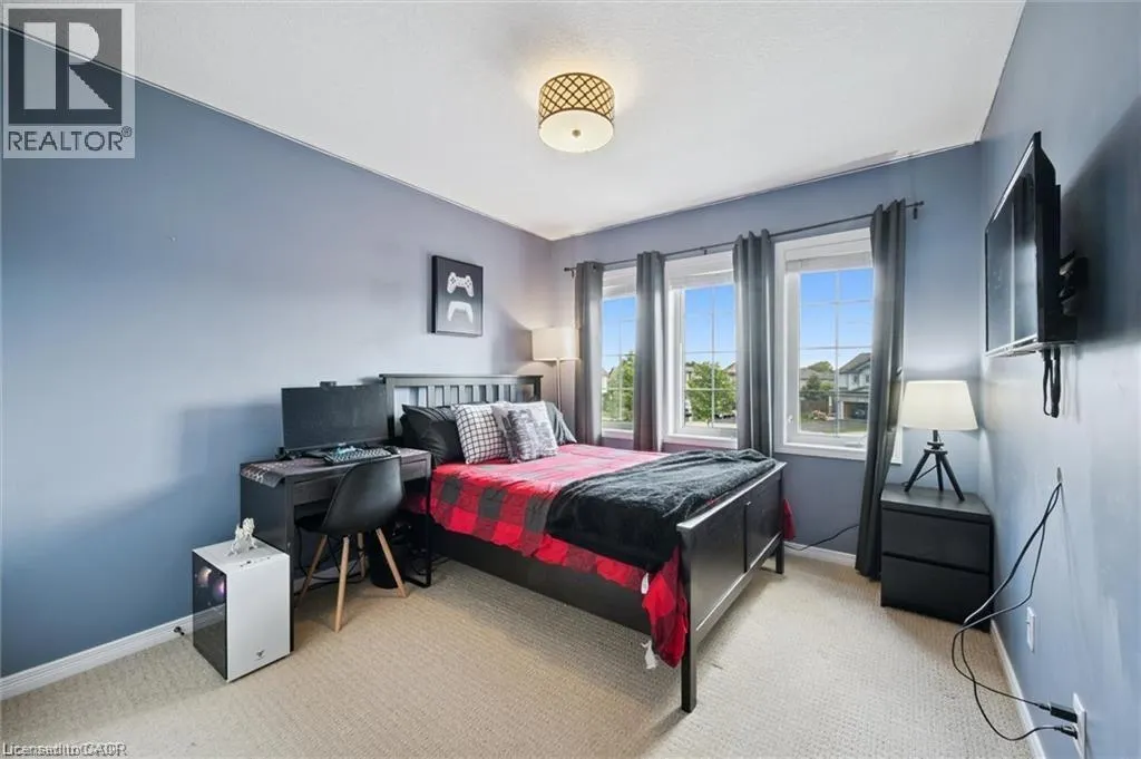 267 HARDCASTLE Drive