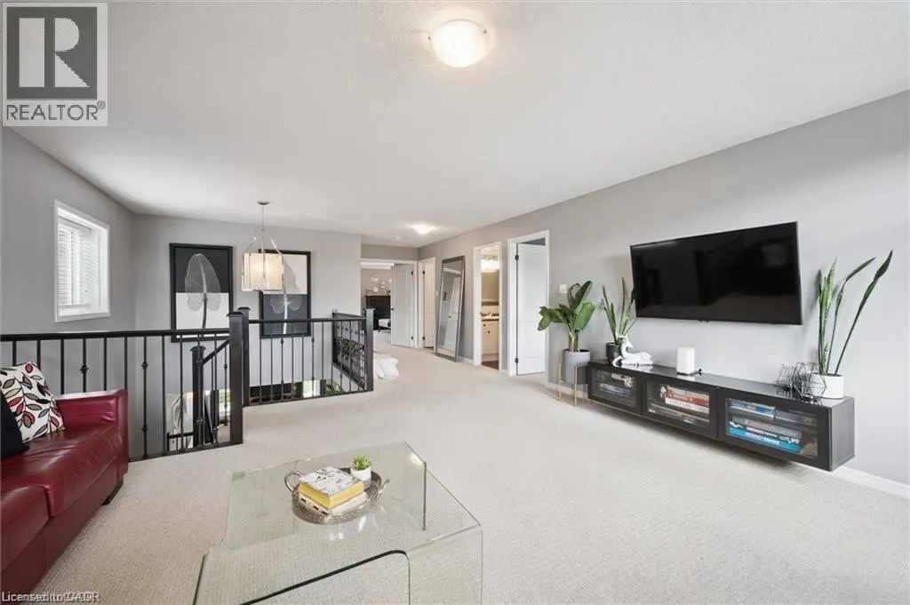 267 HARDCASTLE Drive