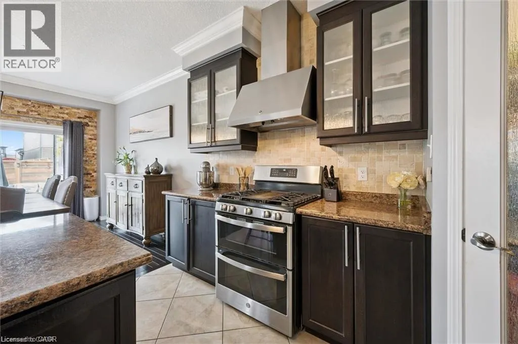 267 HARDCASTLE Drive