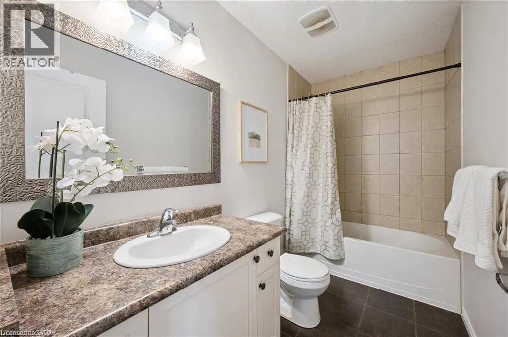 267 HARDCASTLE Drive