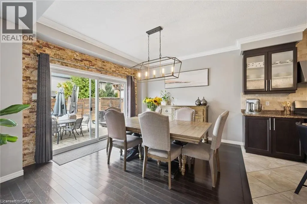 267 HARDCASTLE Drive