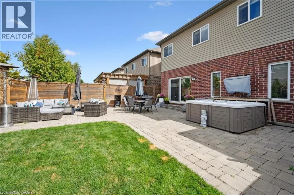 267 HARDCASTLE Drive