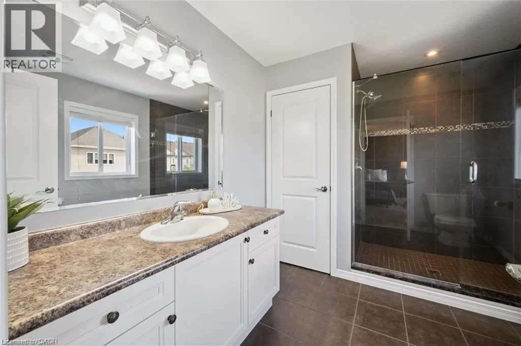 267 HARDCASTLE Drive