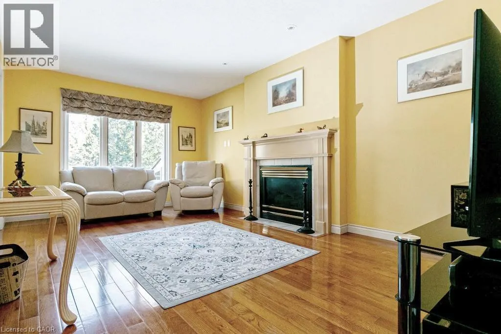 54 FALCONRIDGE Drive