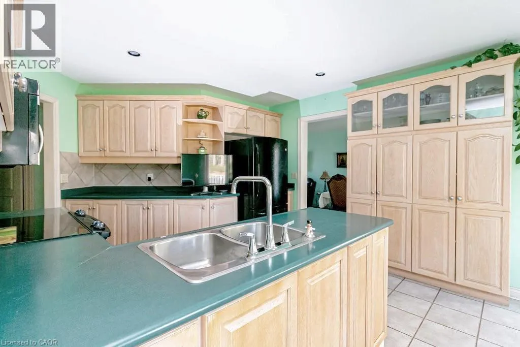 54 FALCONRIDGE Drive