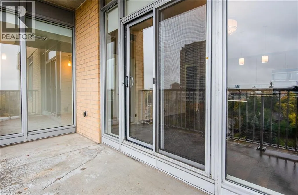 191 KING Street S Unit# 807, #807