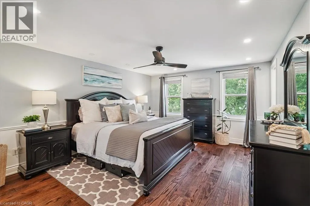 1923 STEEPBANK Crescent