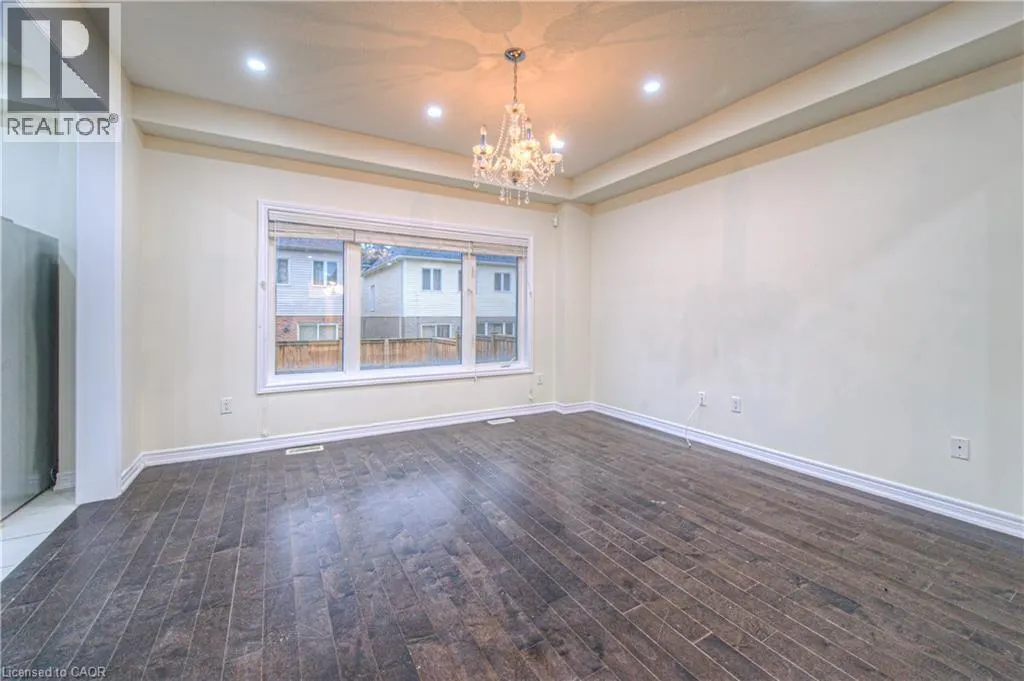 52 WEATHERALL Avenue