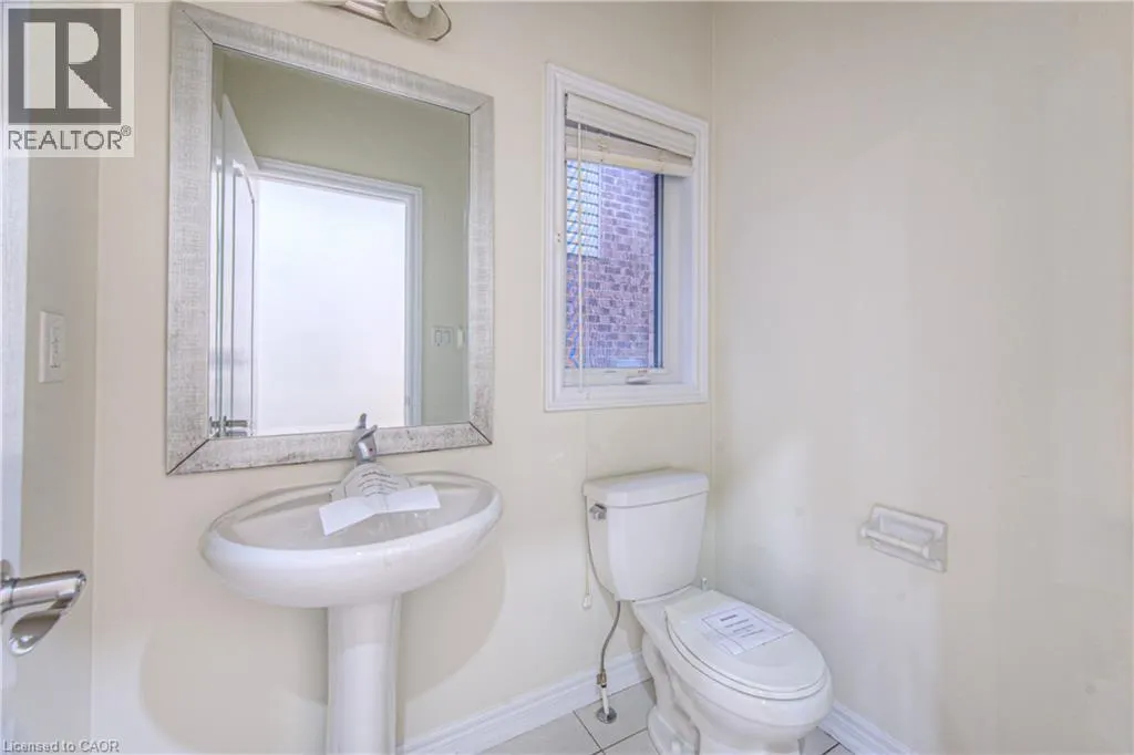 52 WEATHERALL Avenue