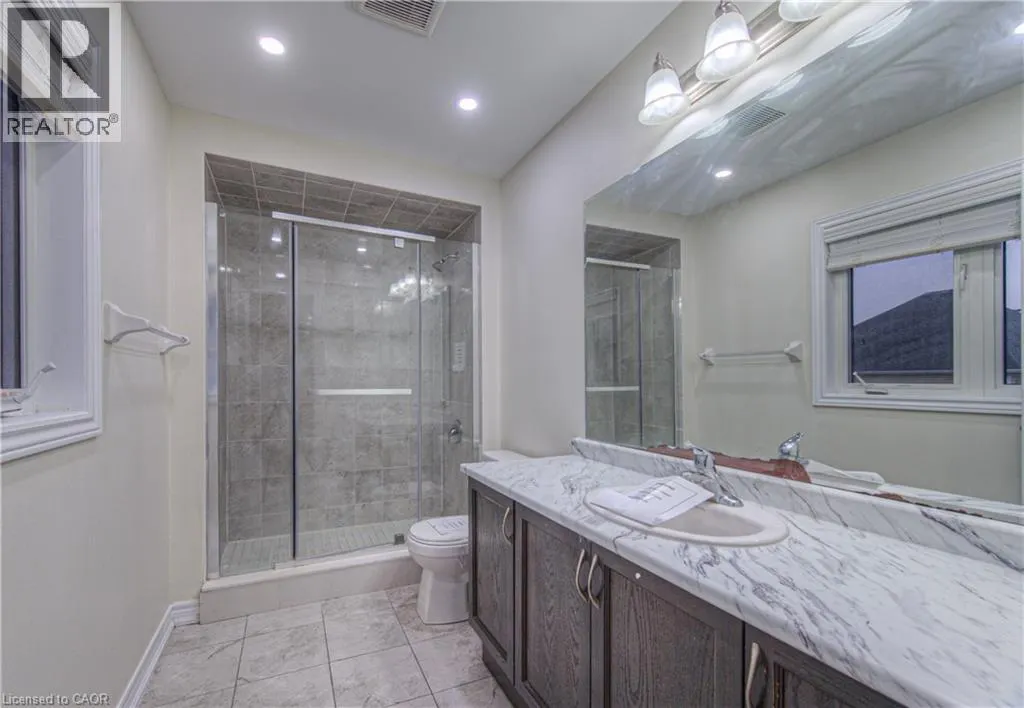 52 WEATHERALL Avenue