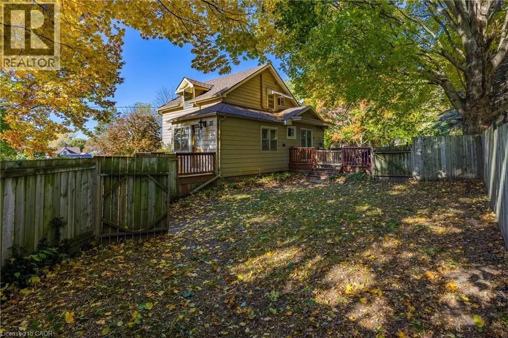 17 W MECHANIC Street W