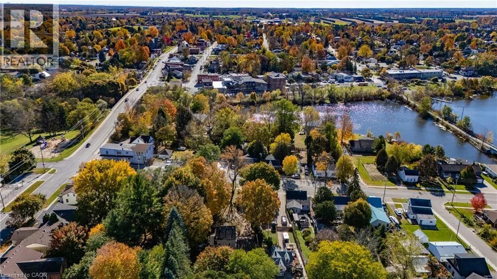 17 W MECHANIC Street W